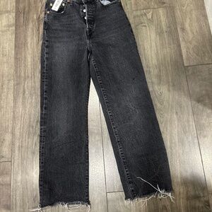 LEVI's ribcage straight ankle size 28 black denim